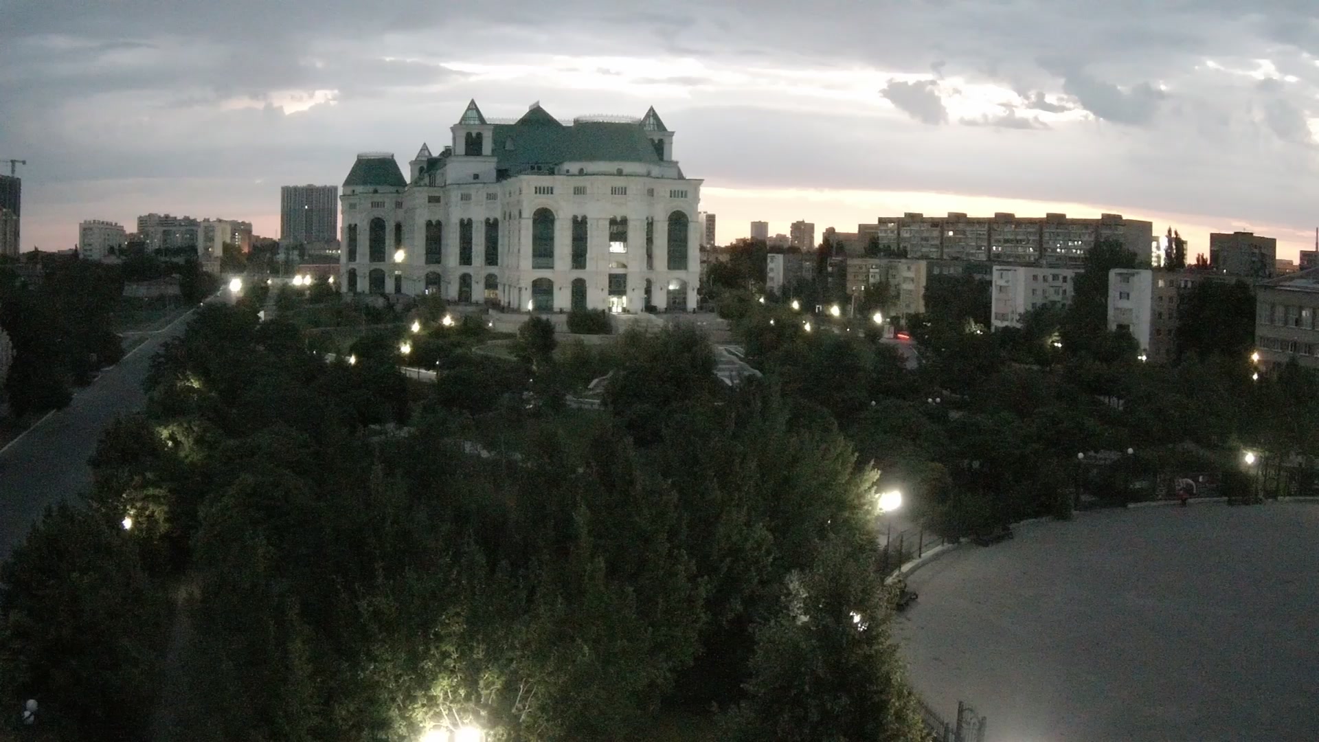 Театральный парк в Астрахани