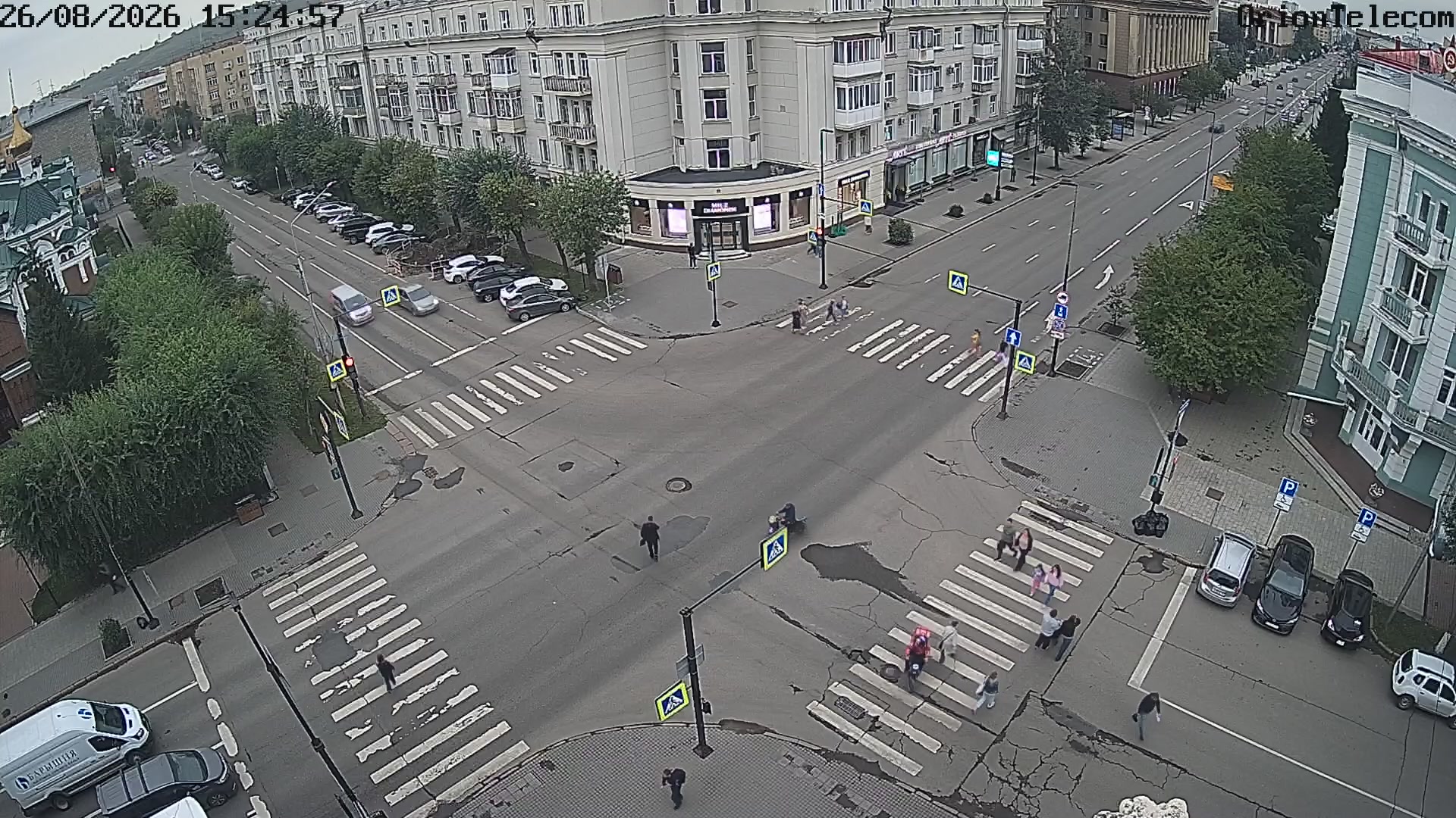 Перекресток проспекта Мира и улицы Горького