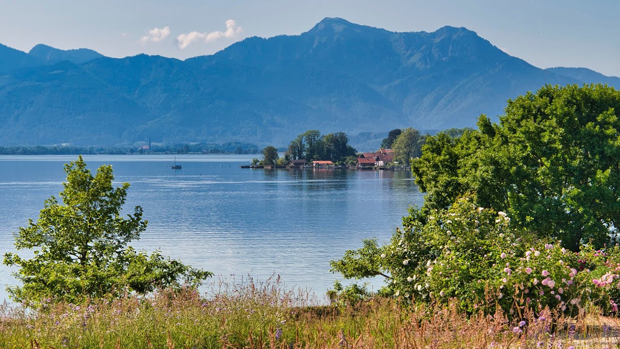 Вид на озеро Кимзее из отеля КимзееПанорама