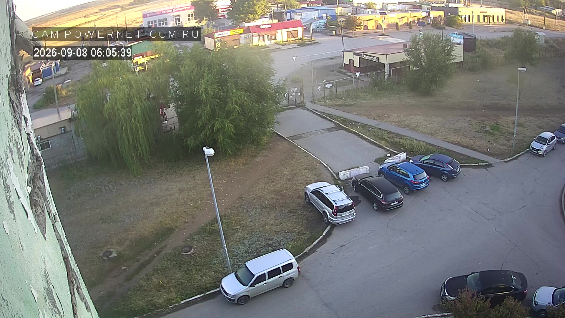 Октябрьский