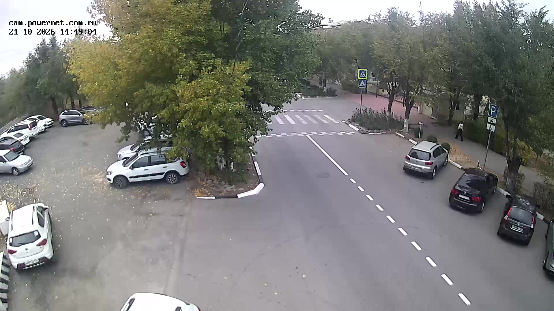 Улица Набережная, парковка, Волжский