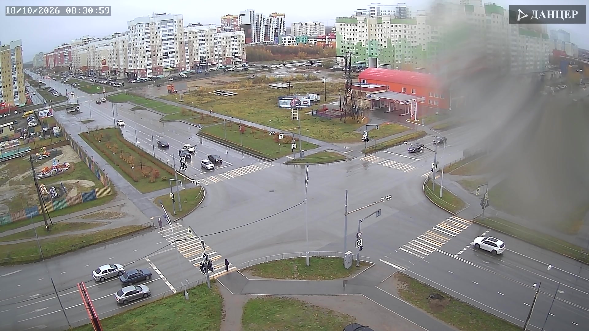 Веб-камера Нижневартовска, Перекресток улиц Мира и Ханты-Мансийская