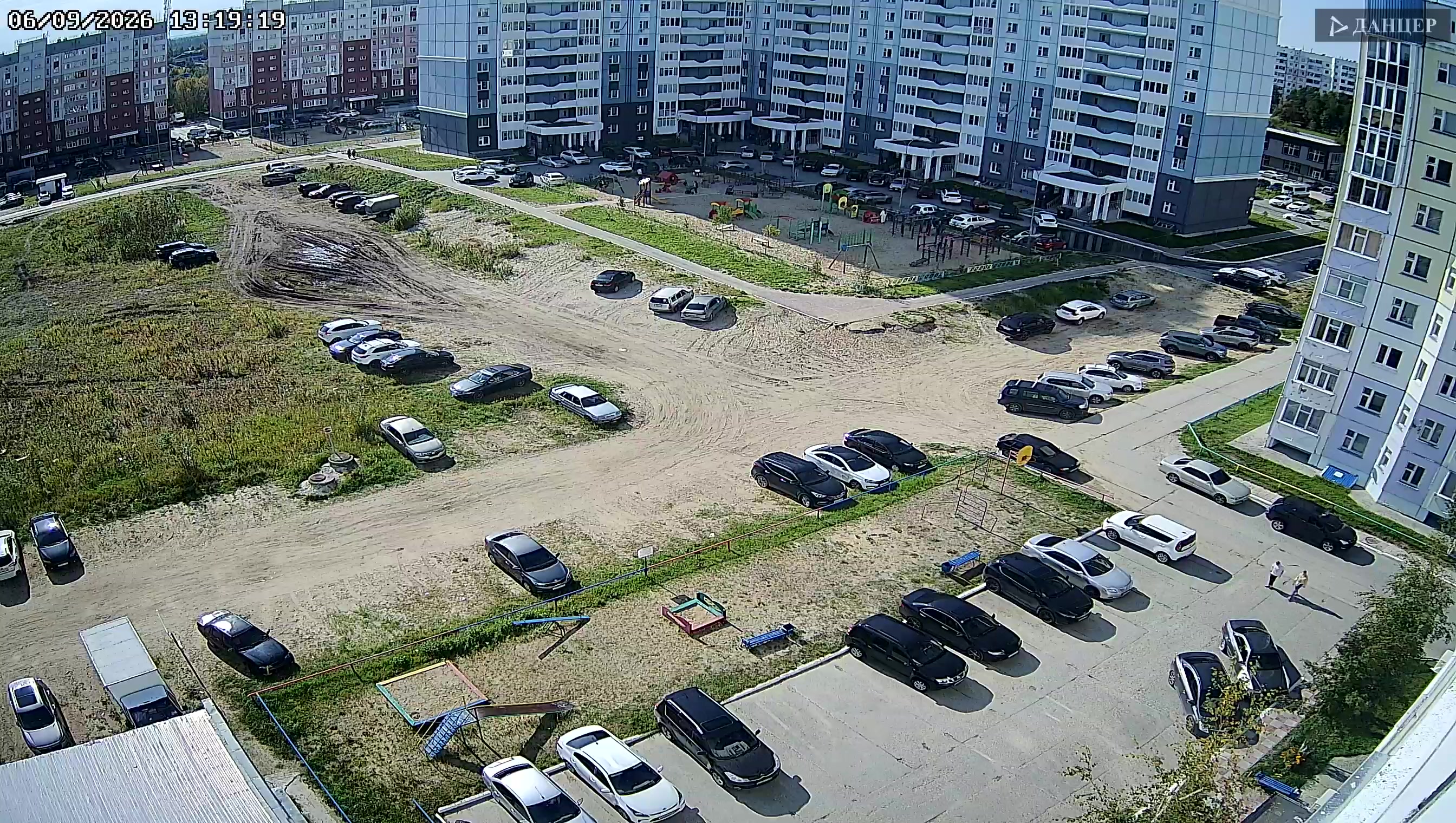 Улица Нововартовская