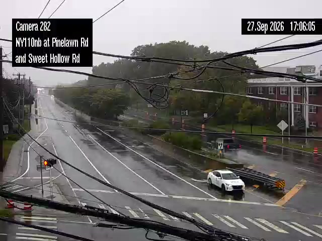 NY 110 Northbound at Pinelawn / Sweet Hollow Road