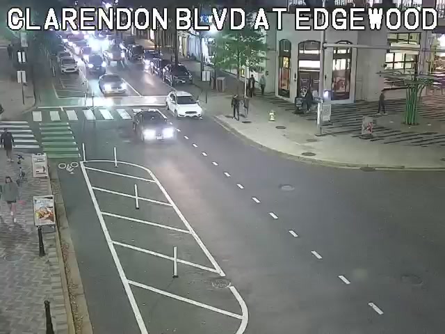 Clarendon Blvd @ S Edgewood - 104