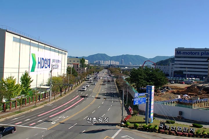 Sinchon Square, Changwon