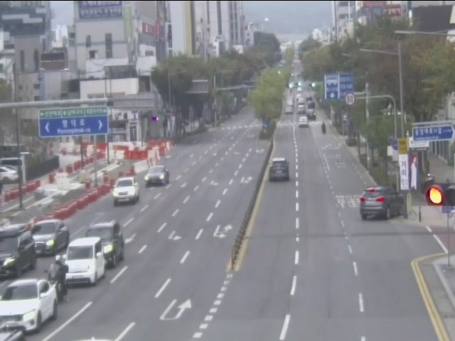 Myeongdeok Road, Daegu