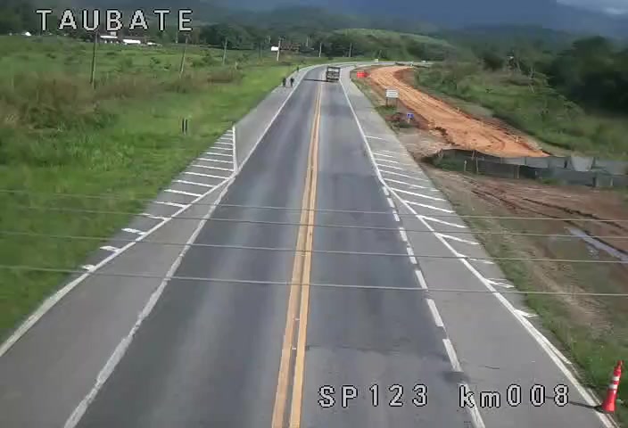 SP123 km 8 - Floriano Rodrigues Pinheiro