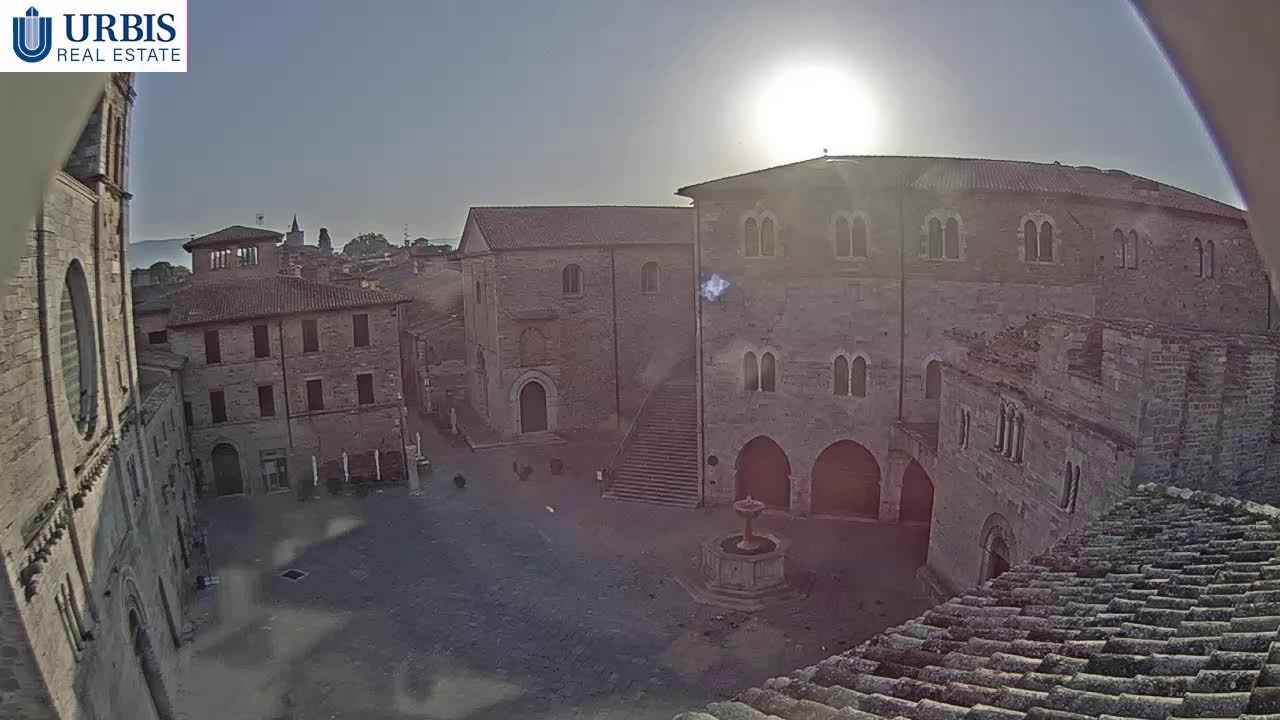 Bevagna, Piazza Silvestri