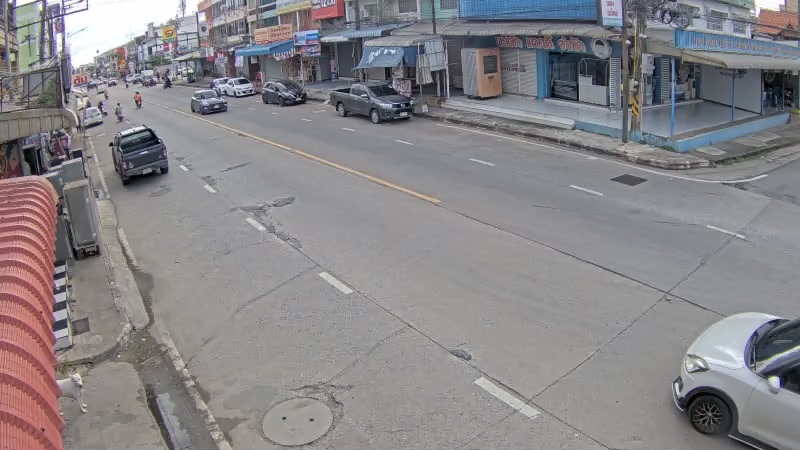 Thep Khunakon Road and Roundabout Junction