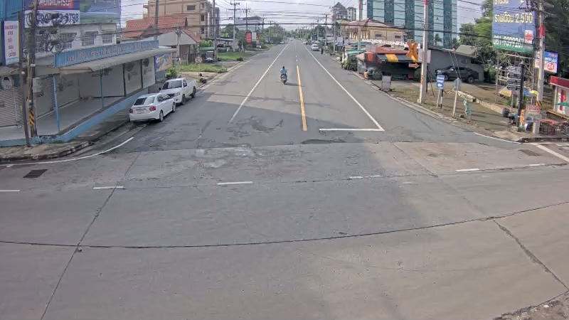 Thep Khunakon Road at Wat Bang Phra