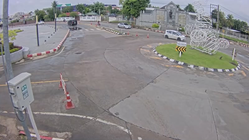 Phraya Sri Sunthon Monument Roundabout