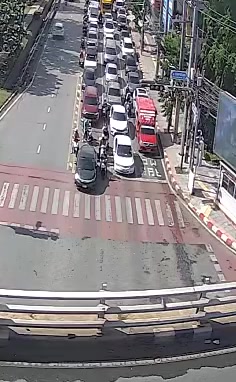 Prachanukul to Prachaniwet Junction