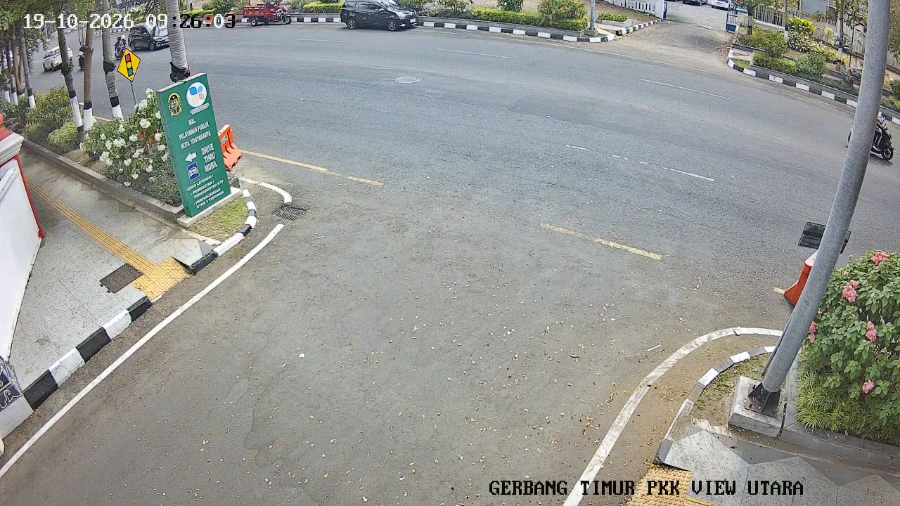 Gerbang Timur PKK V. Utara (Luar)