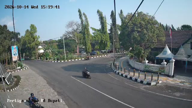 Rumah Dinas Bupati Sleman (arah Timur)