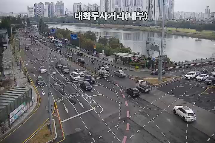 Taehwa-ru Intersection, Myeongnyun-ro