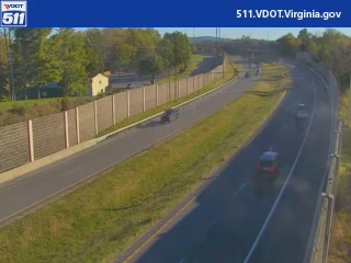 US-460 / EB / North of Exit 4 Peppers Ferry Rd (VA-114)