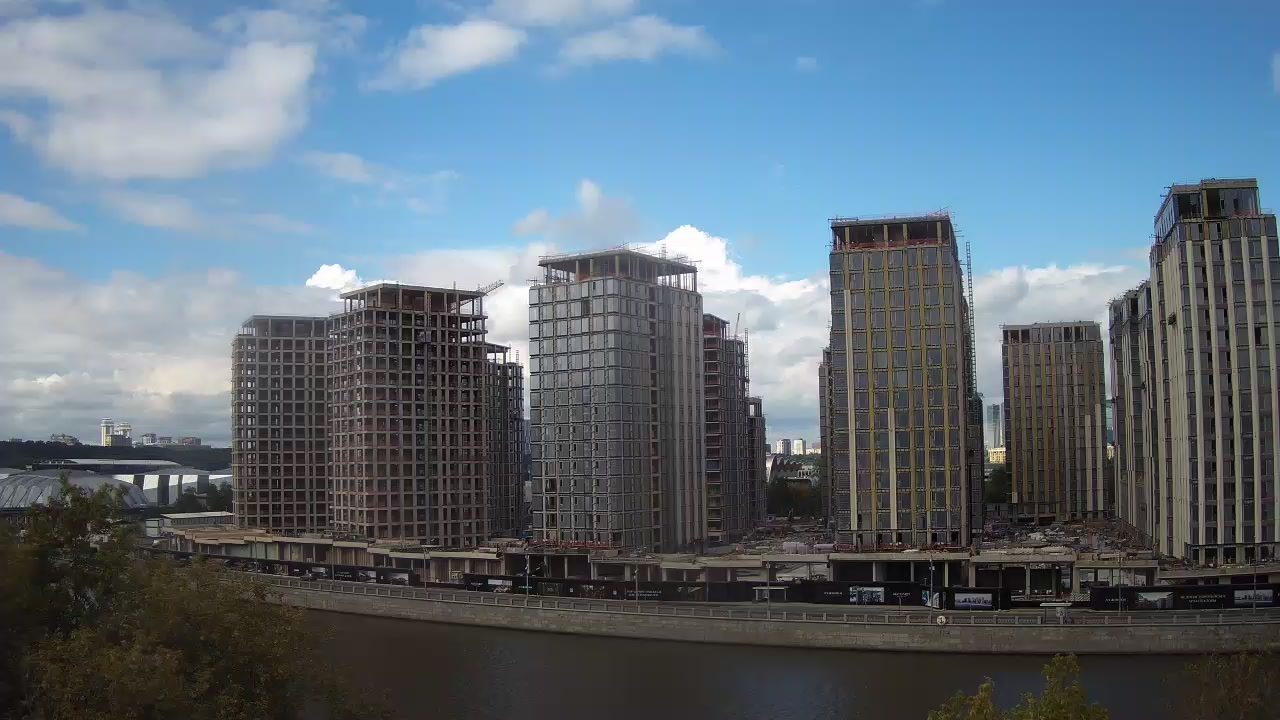 Лужнецкая набережная, Москва